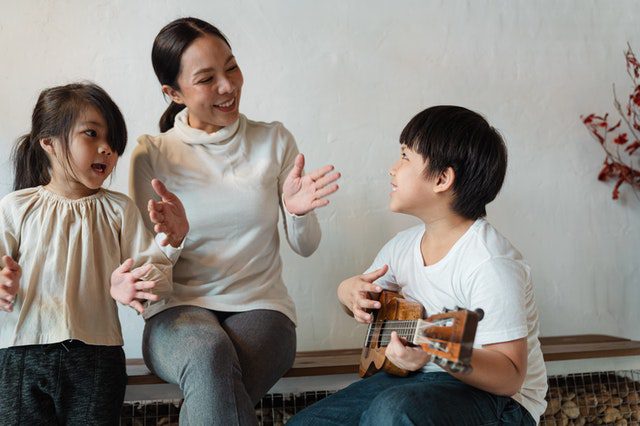 Ukulele lessons from Esperto Music